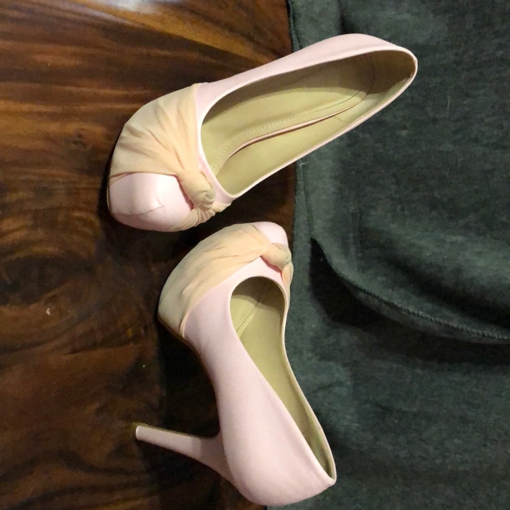 Pink heals